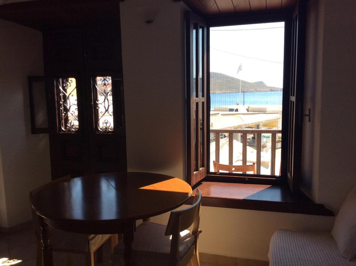 Amalia Harbor Appartement Chalki Town Buitenkant foto