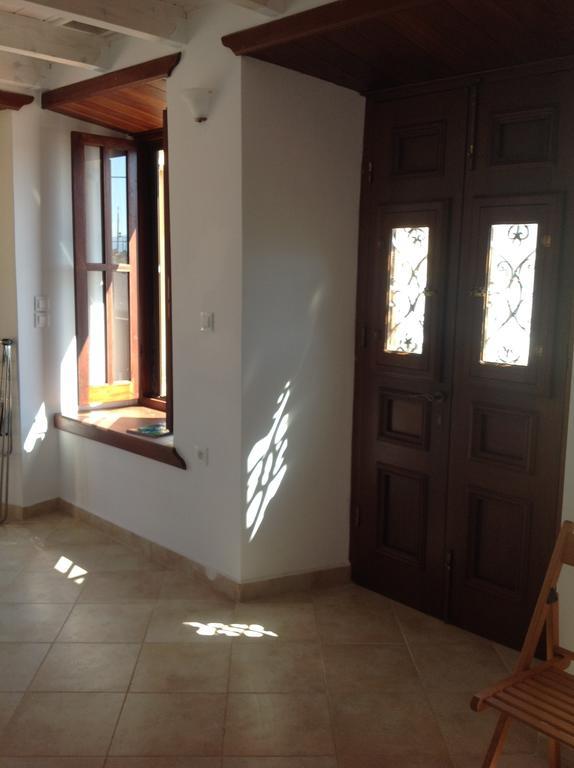 Amalia Harbor Appartement Chalki Town Buitenkant foto